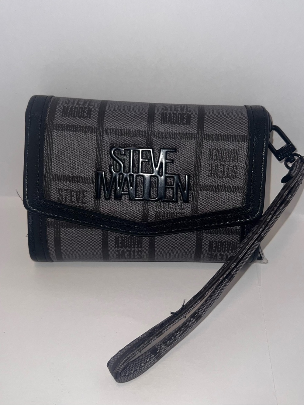 Steve Madden Gray and Black Logo Wristlet Wallet